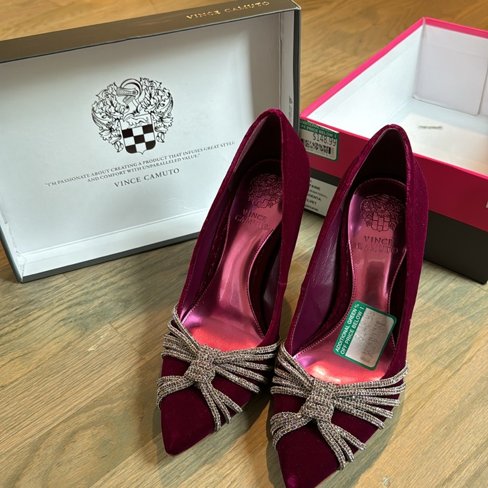 Sparkling Vince Camuto wedding/party Heels